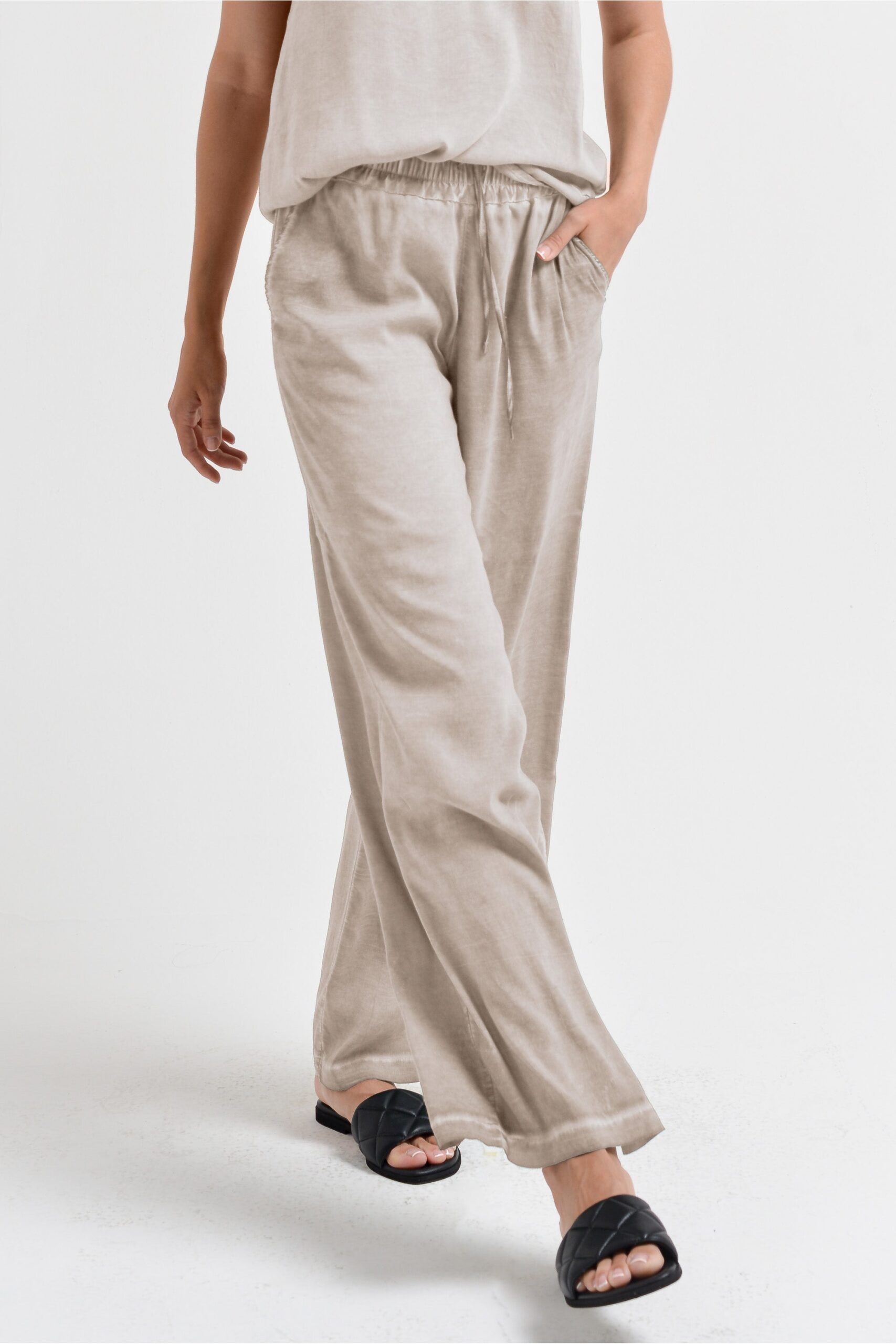 Arcovi Viskosehose „Canapa“ – Weite Billow Slacks in natürlichem Ton - Image 2